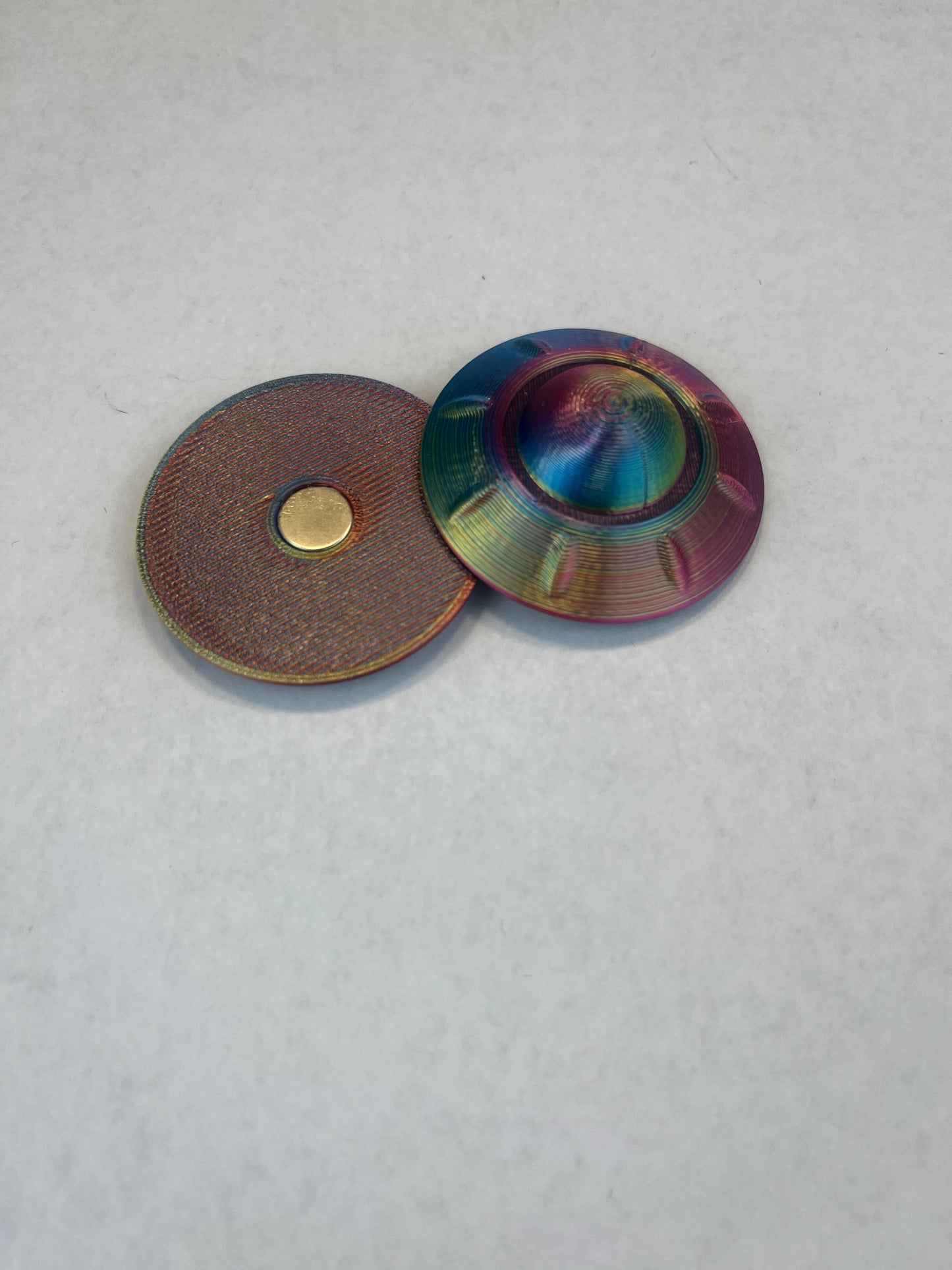 "Hatcessories" Magnetic UFO