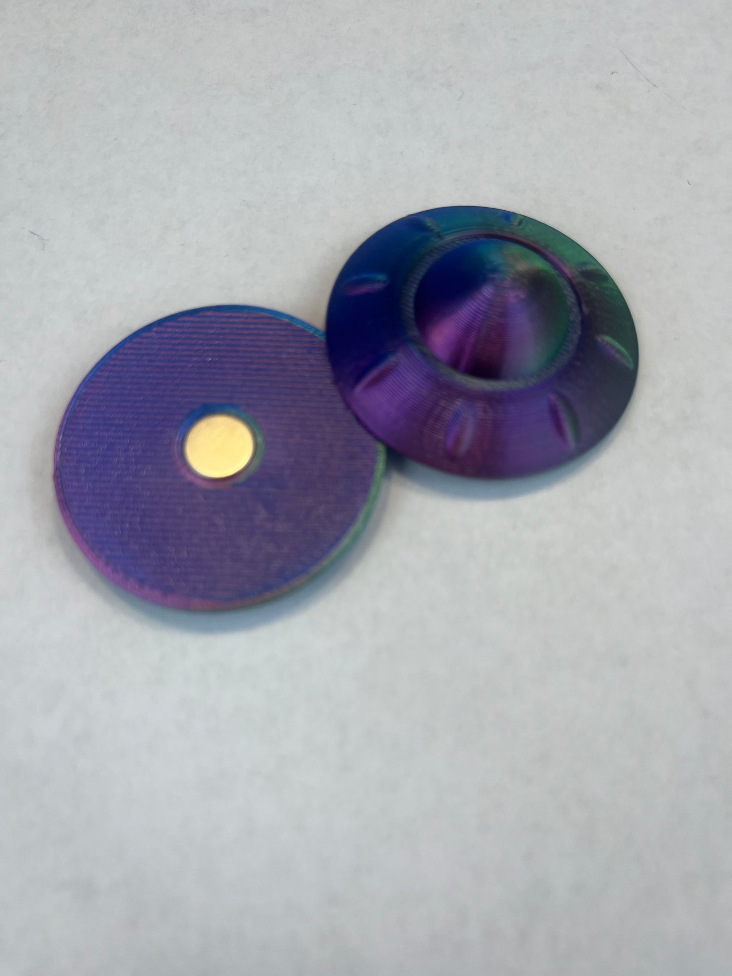 "Hatcessories" Magnetic UFO