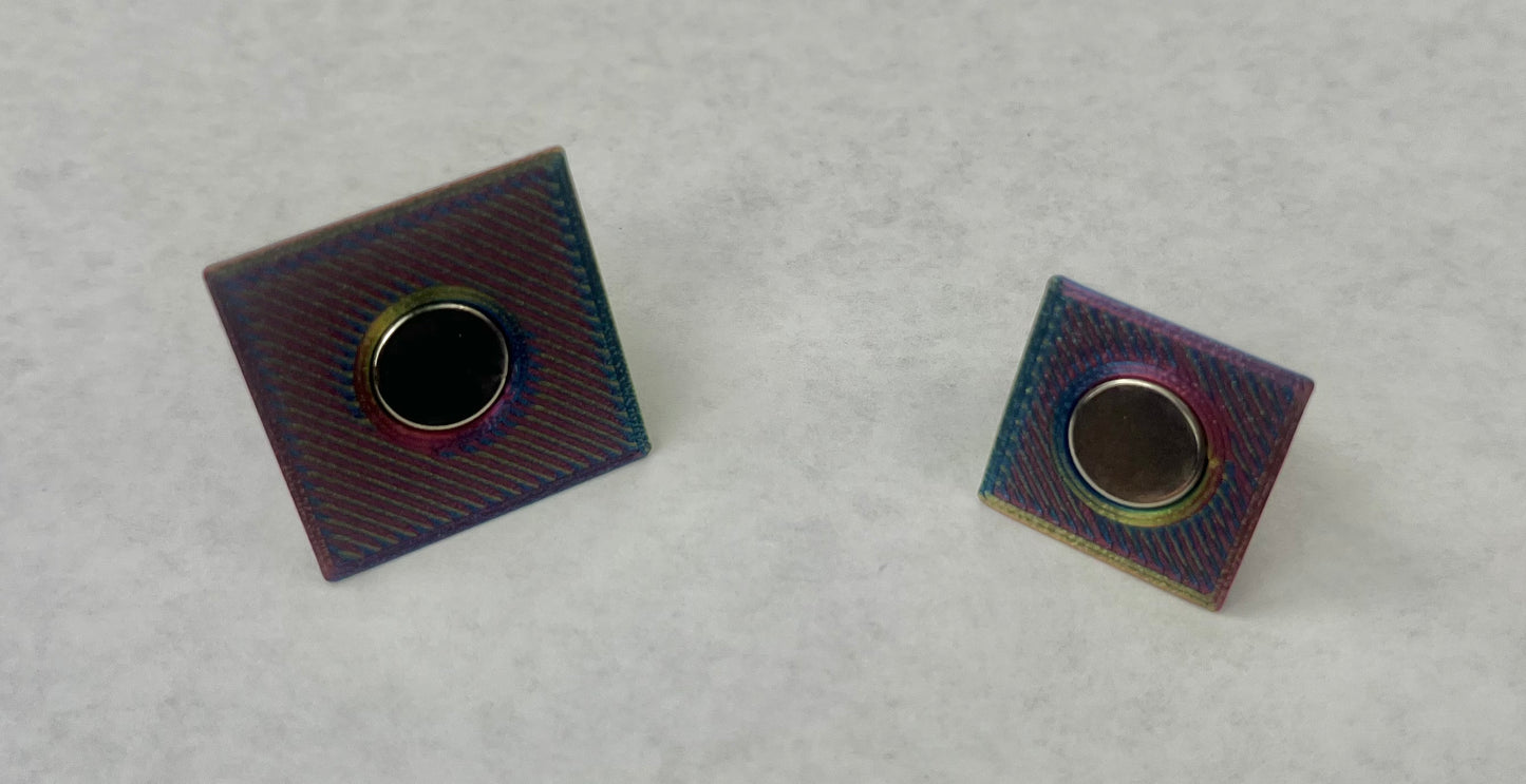 "Hatcessories" Magnetic Dual Pyramids