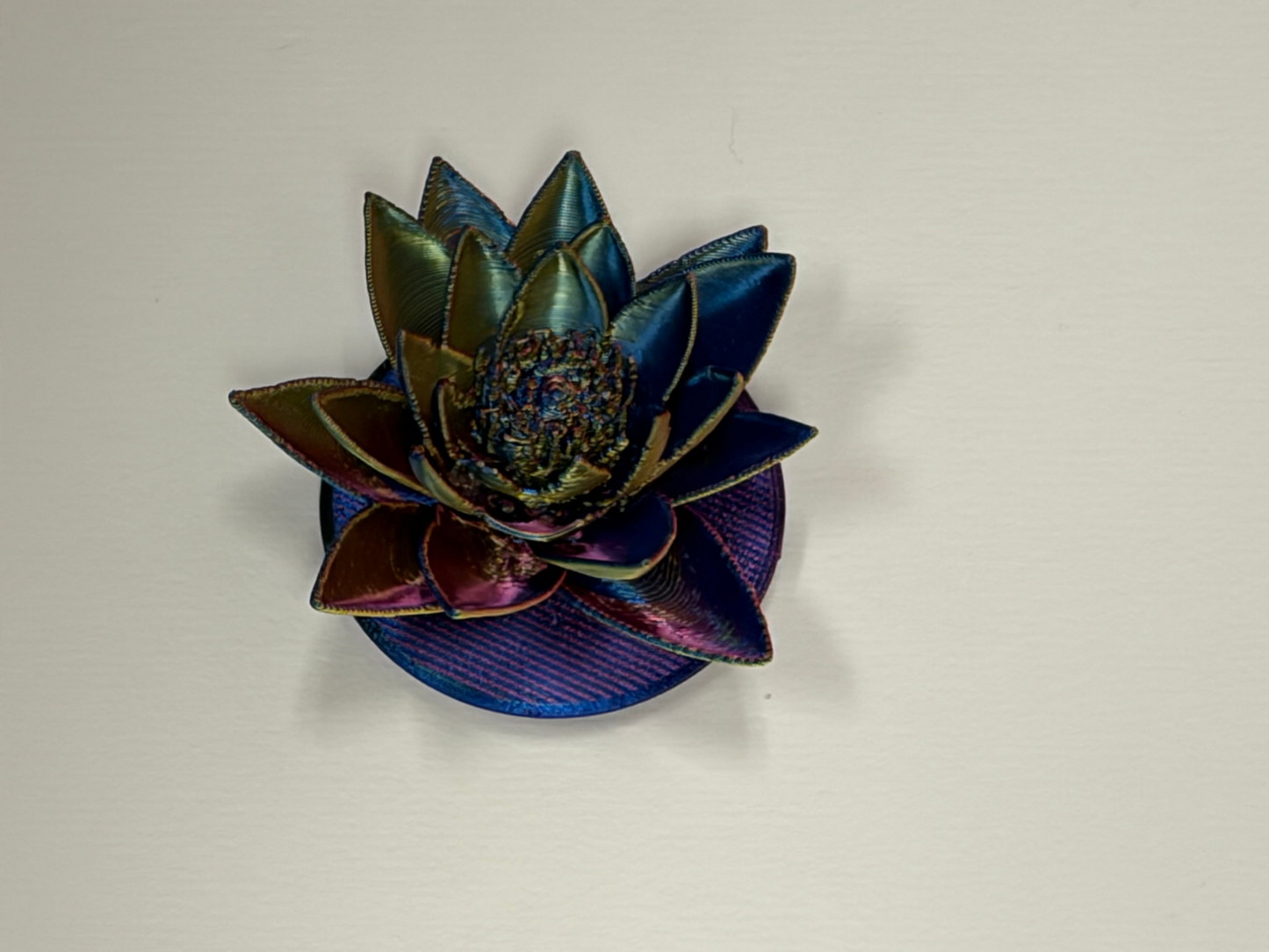 "Hatcessories" Magnetic Lotus Flower