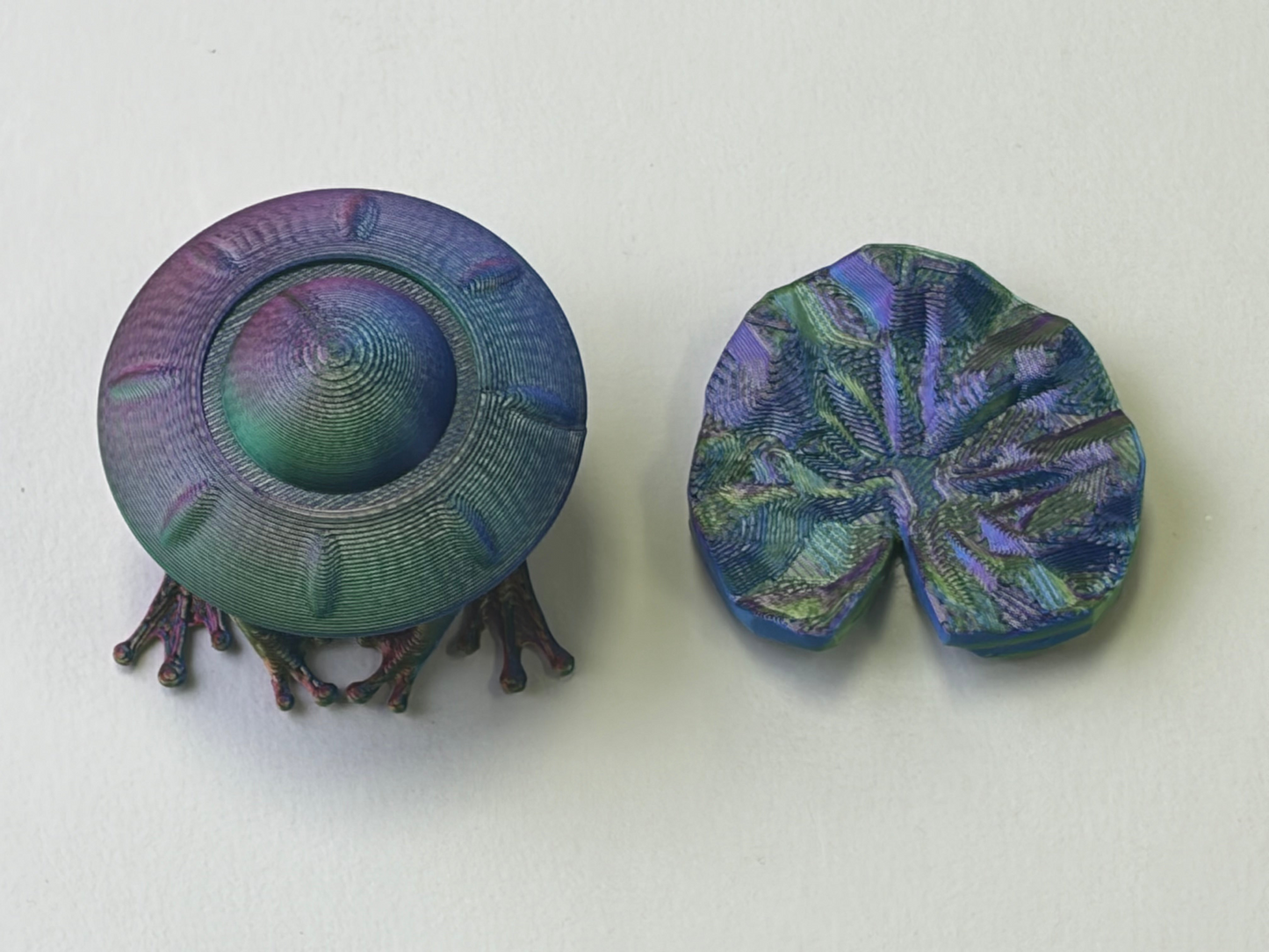 "Hatcessories" Astral Frog