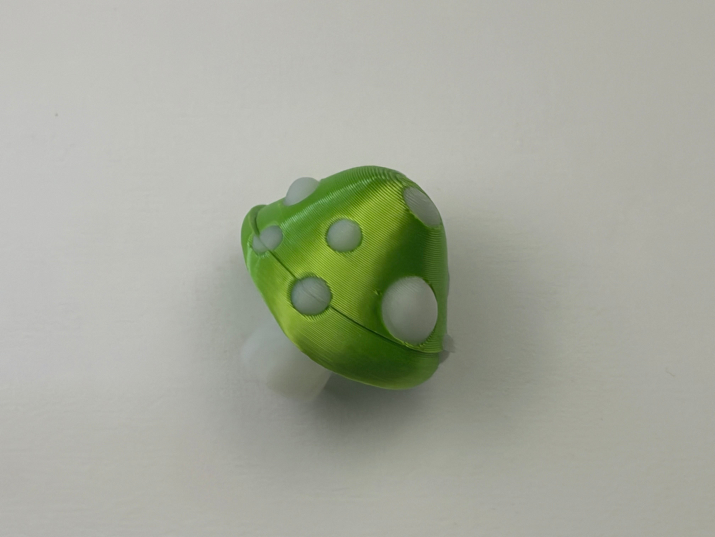 "Hatcessories" Mushroom w/glow Spots and Stem