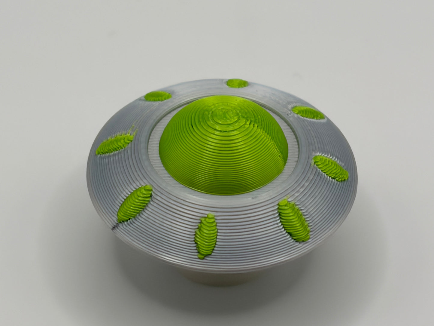 "Hatcessories" UFO v2 w/Glow Tractor Beam