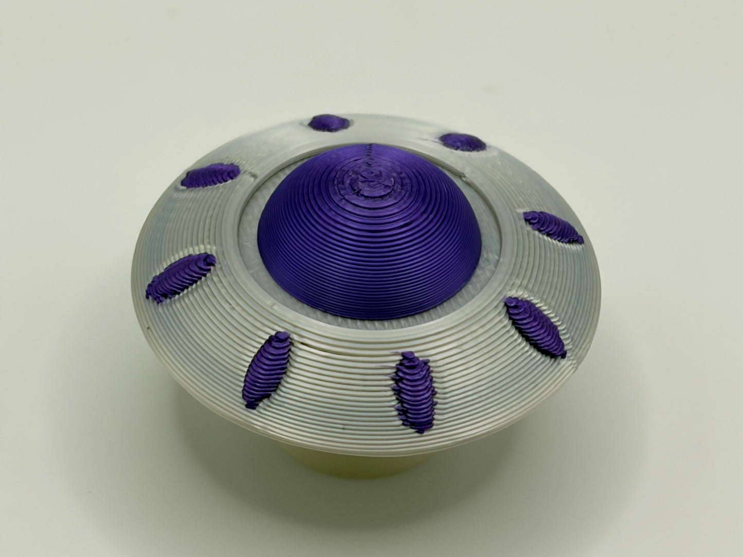 "Hatcessories" UFO v2 w/Glow Tractor Beam