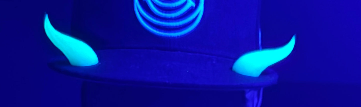 :Hatcessories" Dual Hat Horns