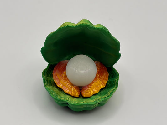 Magnetic Clam w/glow Pearl