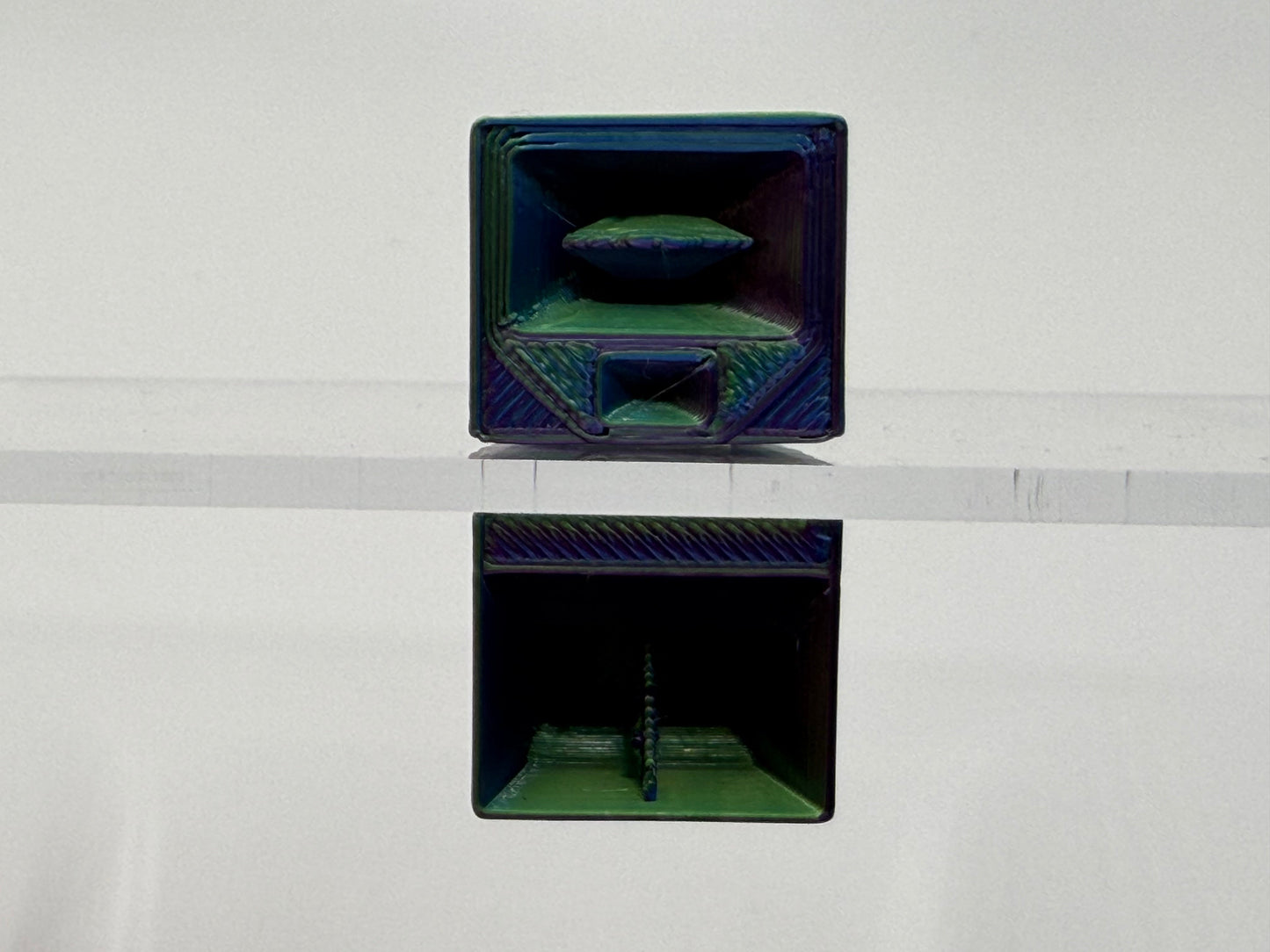 Magnetic F1 Speaker